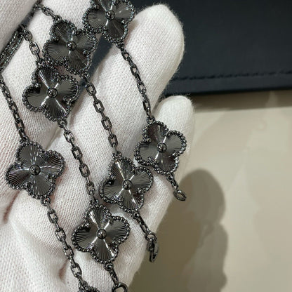 [Clara Jewels]CLOVER 5 MOTIF BLACK BRACELET