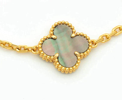 [Clara Jewels] CLOVER 5 MOTIF GRAY MOP BRACELET COLLECTION