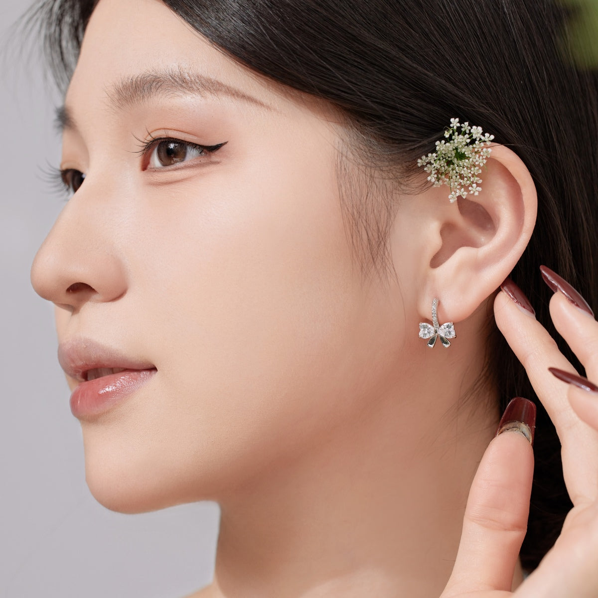 [Clara Jewels]Exquisite Earrings With Heart-Shaped Bow Design