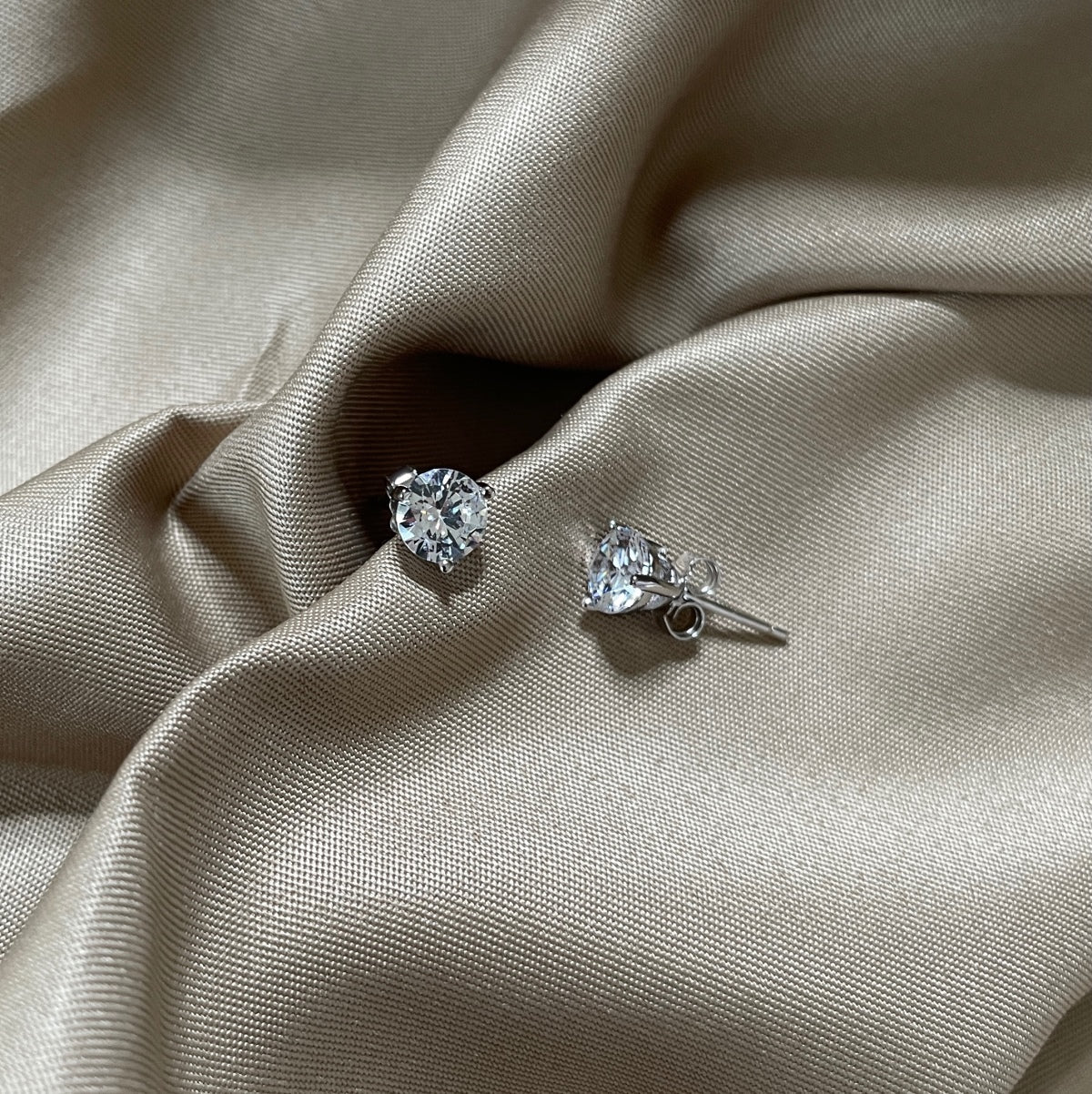 [Clara Jewels]Dainty Round Shape Earrings