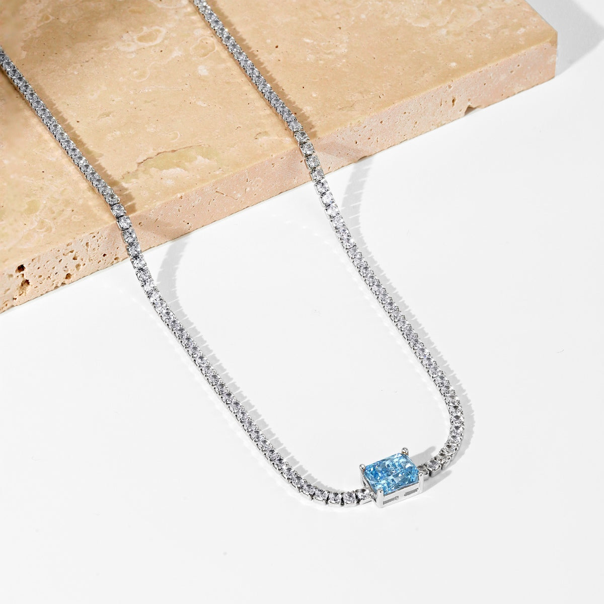 [Clara Jewels]2.0 carat Ornate Emerald Cut Necklace