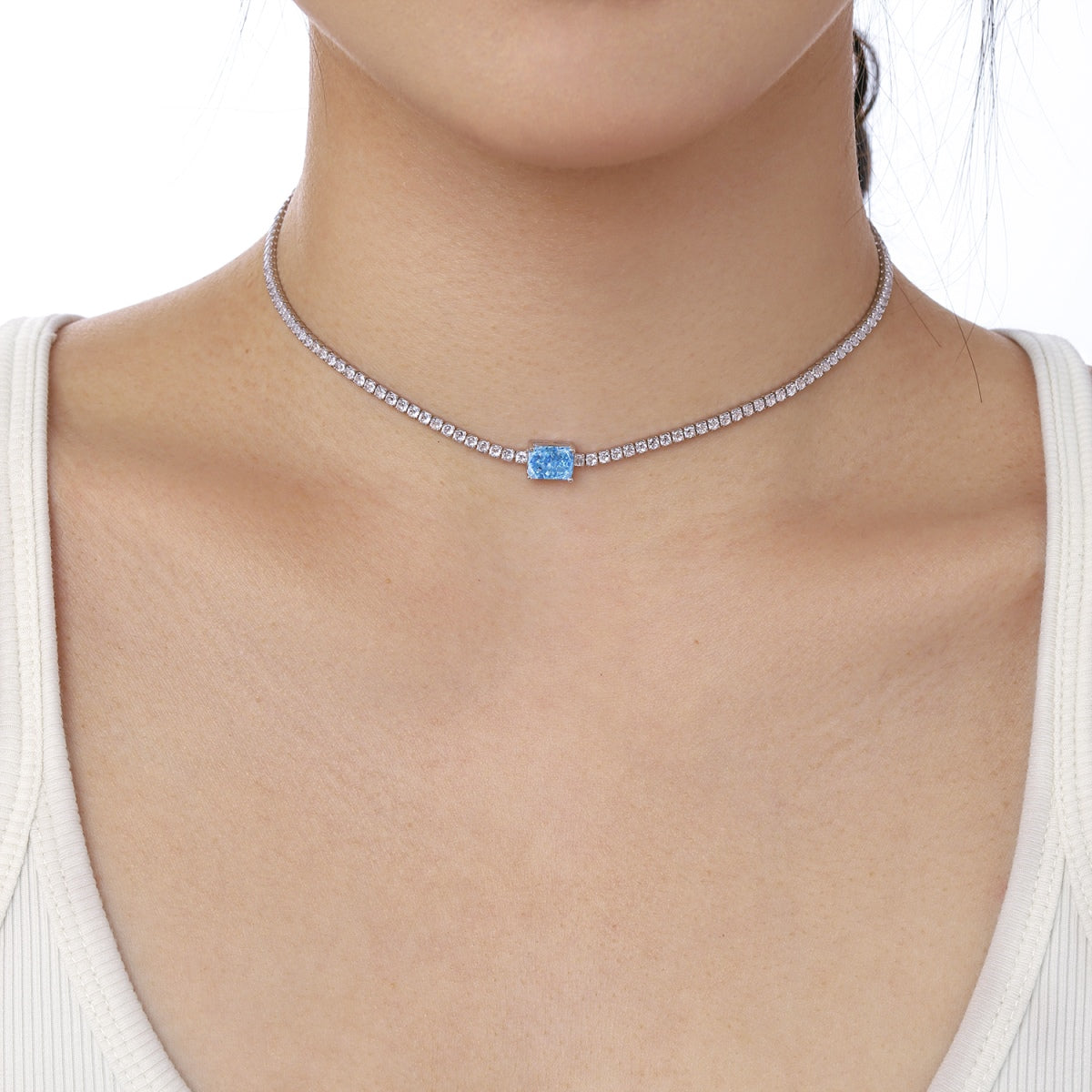[Clara Jewels]2.0 carat Ornate Emerald Cut Necklace