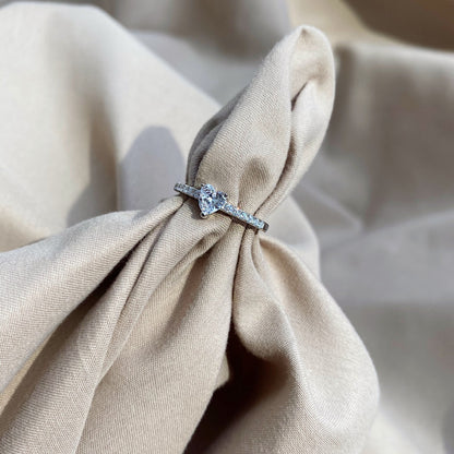 [Clara Jewels]0.5 Carat CaratEternity Charming Heart Shape Lover Ring