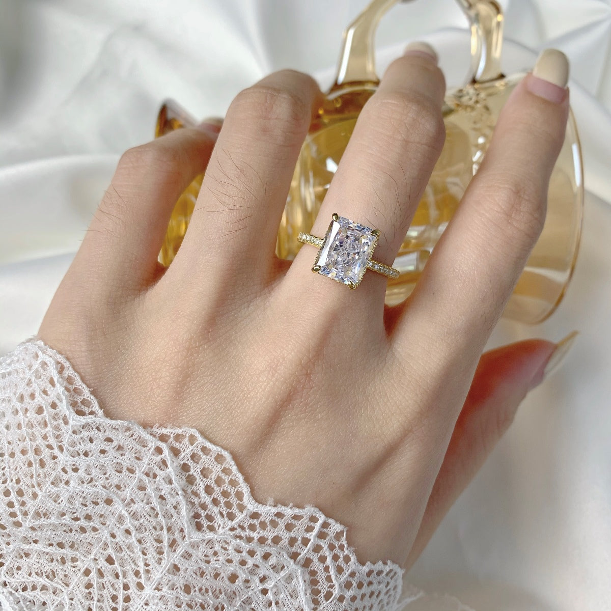[Clara Jewels]4.0 Carat Luxurious Engagement Ring