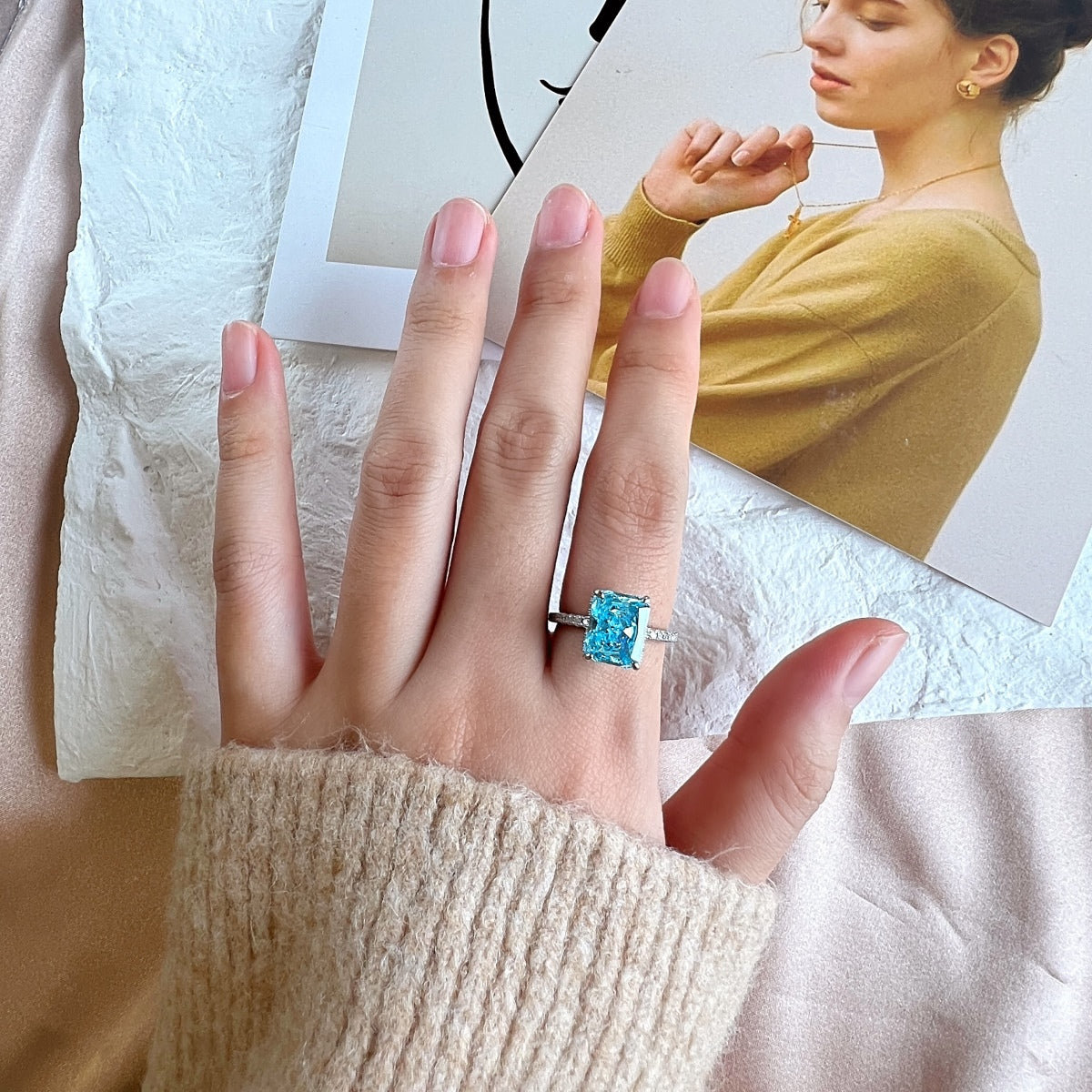 [Clara Jewels]4.0 Carat Luxurious Engagement Ring