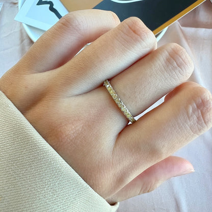 [Clara Jewels]Delicate Sparkling Round Cut Daily Ring