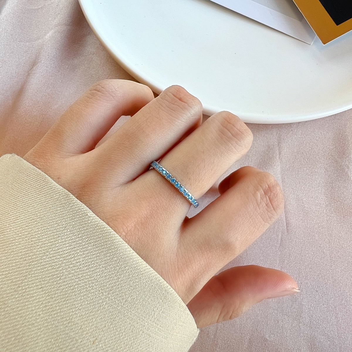 [Clara Jewels]Delicate Sparkling Round Cut Daily Ring