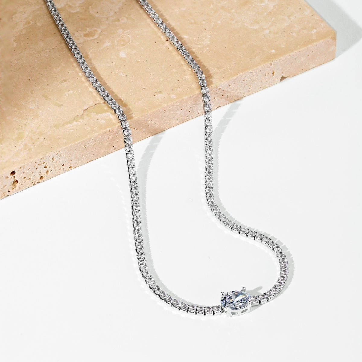 [Clara Jewels]1.0 Carat Shining Oval Cut Necklace