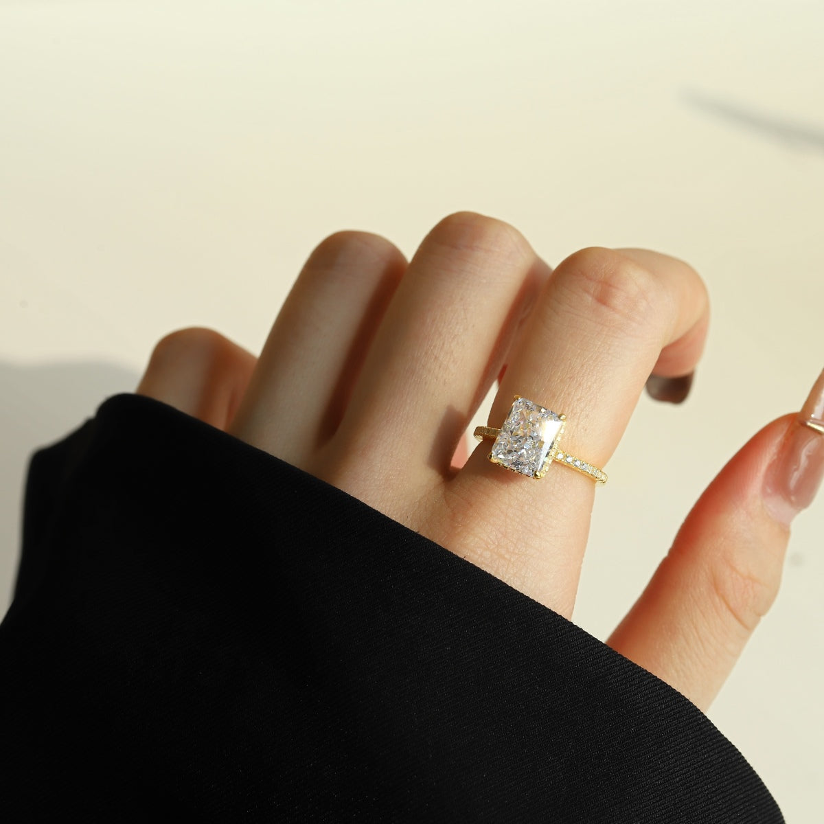 [Clara Jewels]4.0 Carat Luxurious Engagement Ring