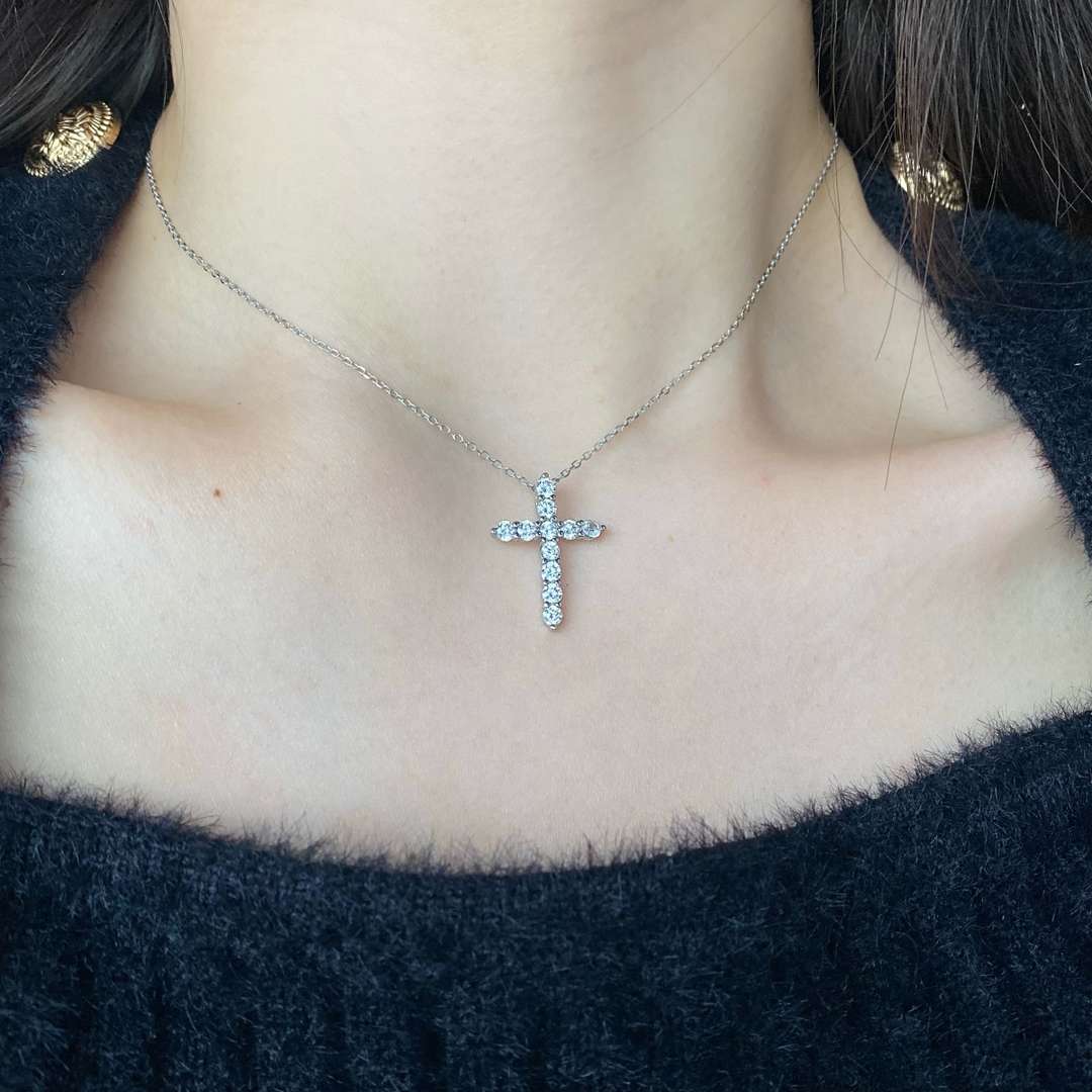 [Clara Jewels]Unique Cross Shape Necklace