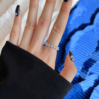 [Clara Jewels]0.25 Carat Radiant Romance Heart Cut Lover Ring