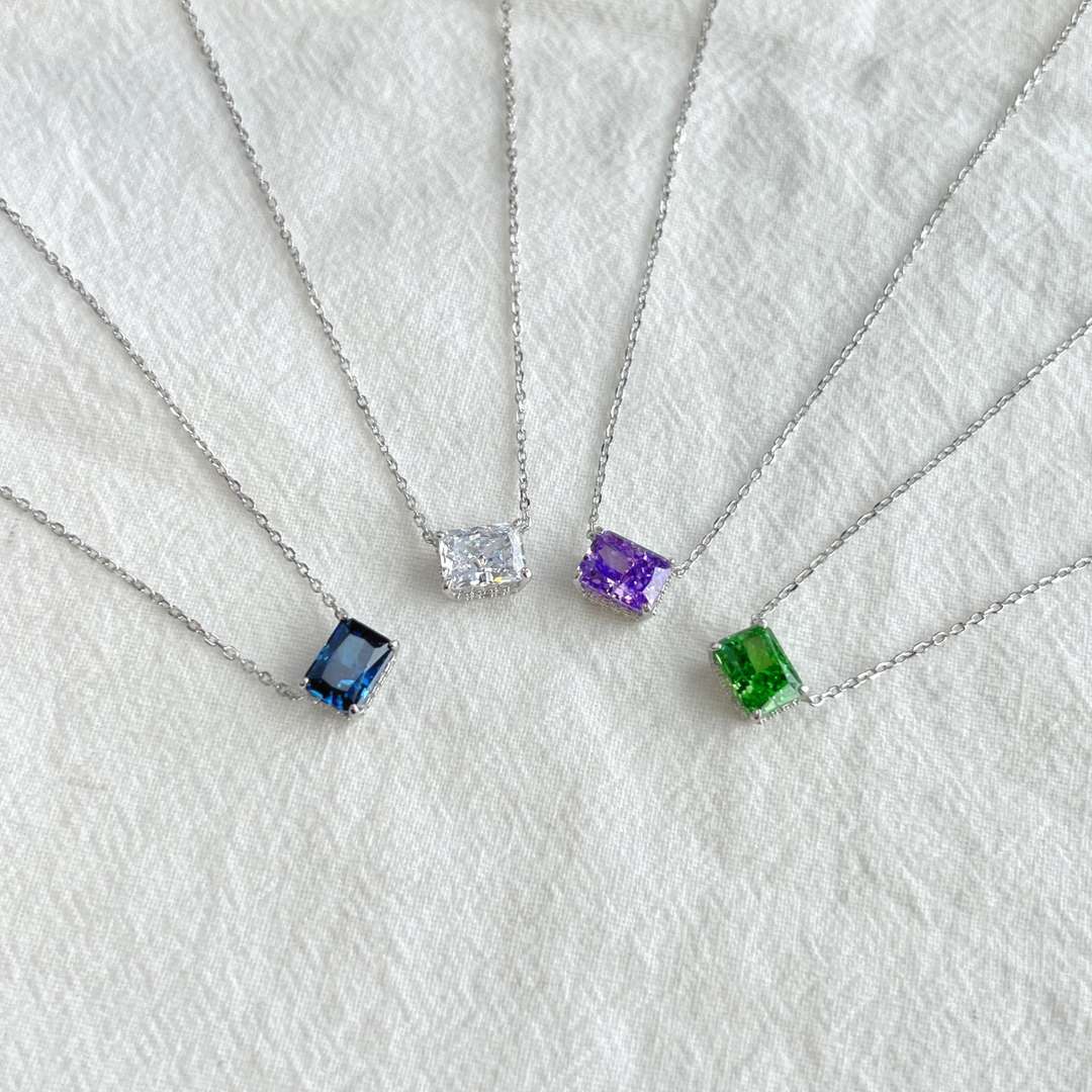 [Clara Jewels]Luxurious Square Shape Colorful Necalack