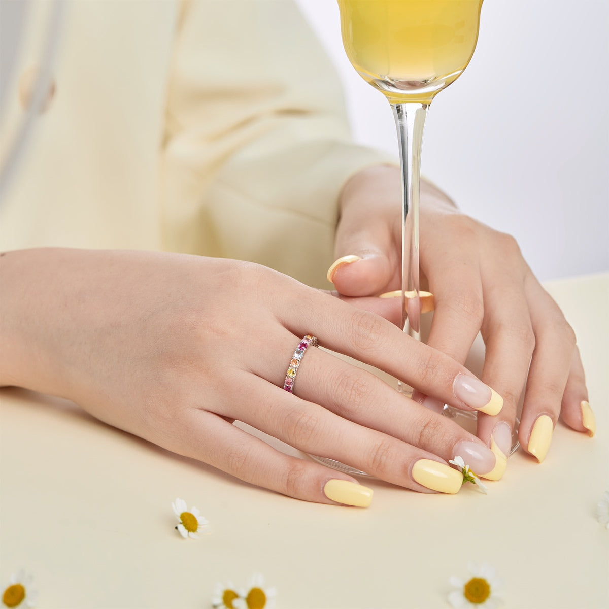 [Clara Jewels]Dazzling Lustrous Round Cut Tennis Ring