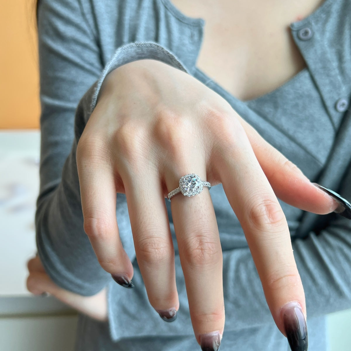 [Clara Jewels]Dazzling Resplendent Round Cut Wedding Ring