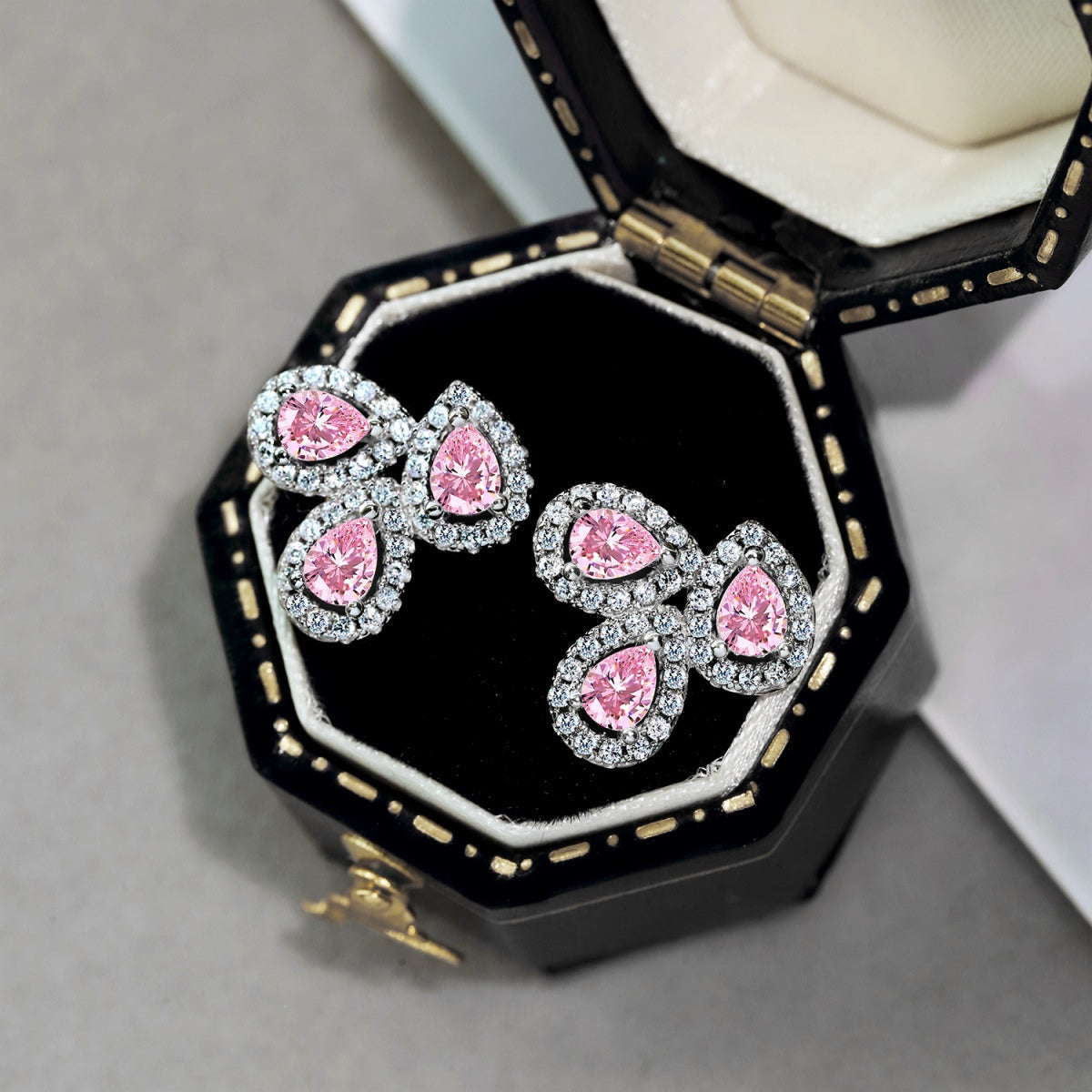 [Clara Jewels]Ornate Flower Shape Pear Cut Lover Earrings