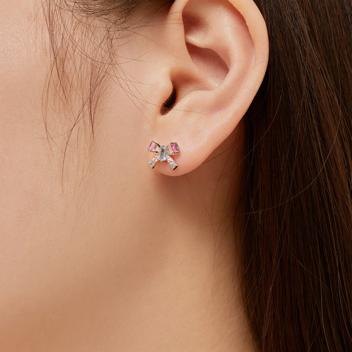 [Clara Jewels]Ornate Butterfly Shape Daily Earrings