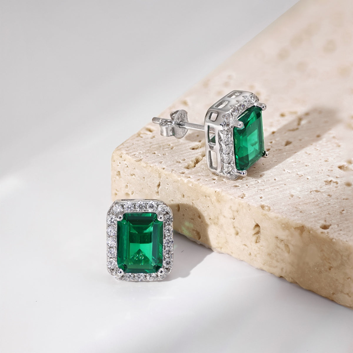 [Clara Jewels]Luxurious Dainty Emerald Cut Banquet Earrings
