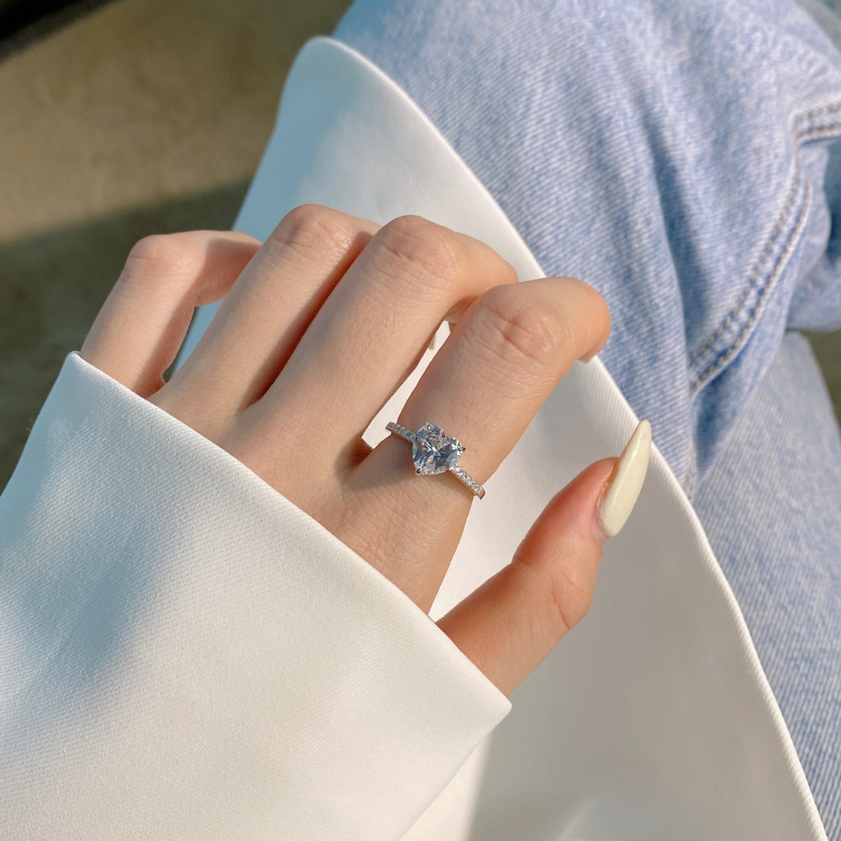[Clara Jewels]2.0 Carat Dazzling Lustrous Heart Cut Lover Ring