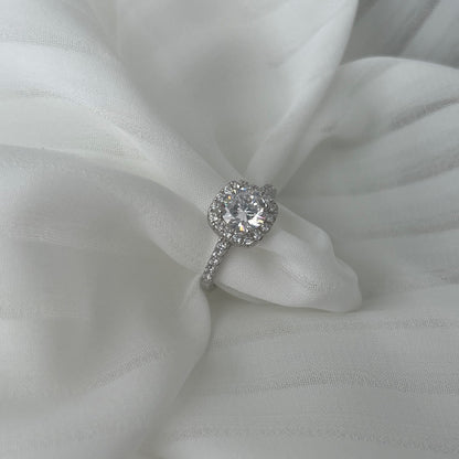 [Clara Jewels]Dazzling Resplendent Round Cut Wedding Ring