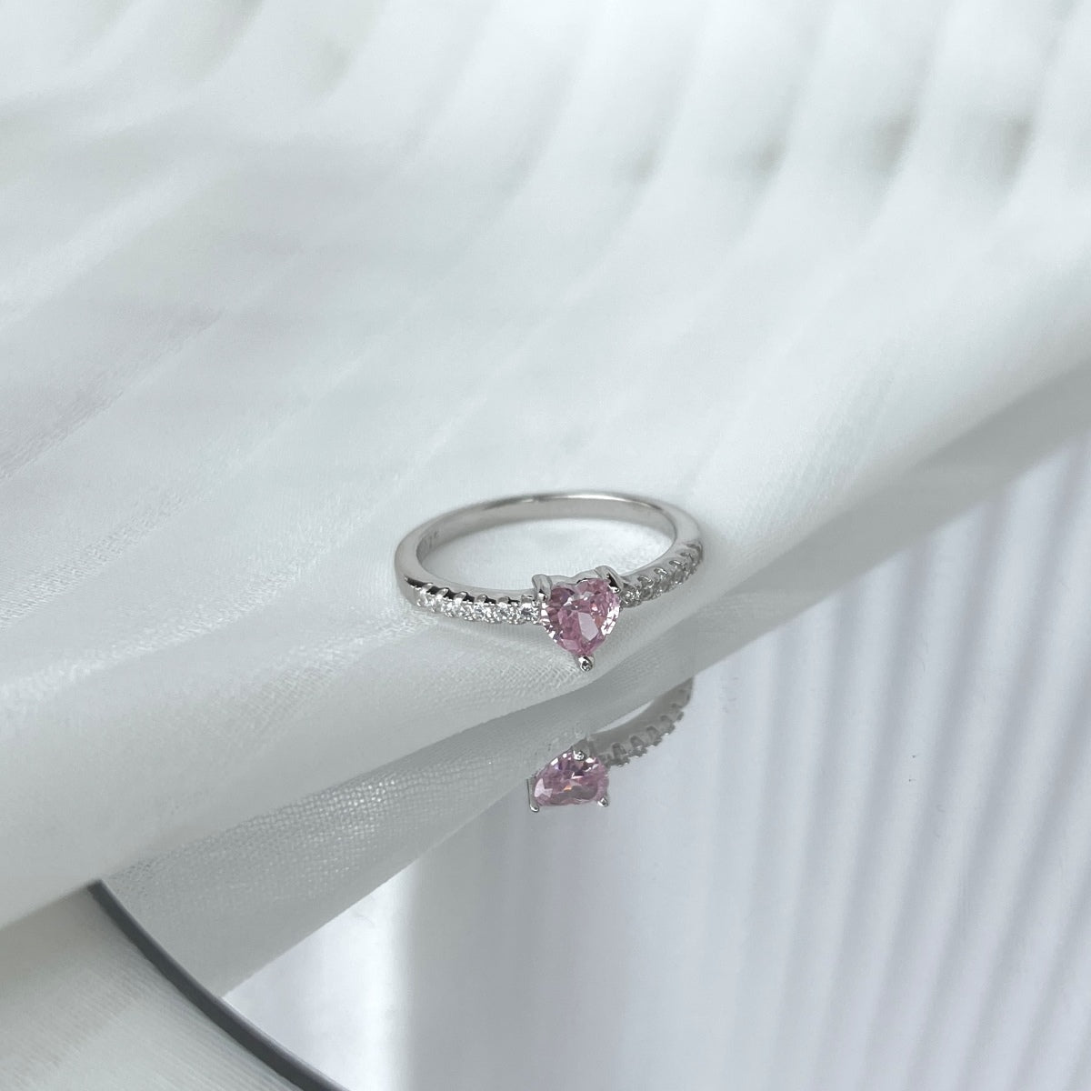 [Clara Jewels]0.5 Carat CaratEternity Charming Heart Shape Lover Ring