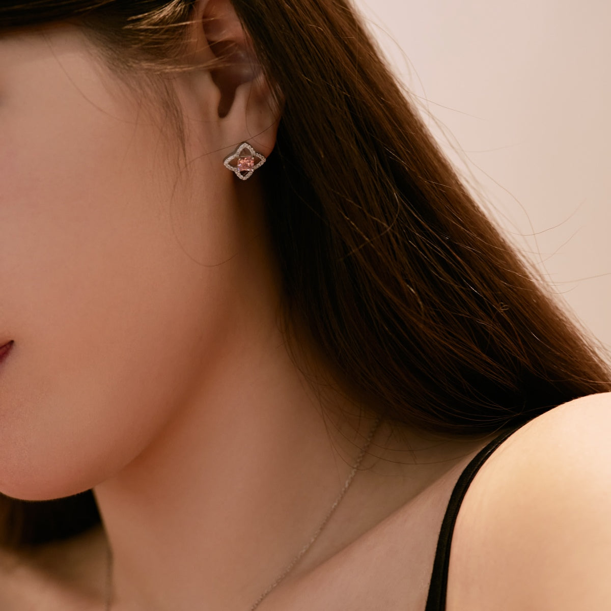 [Clara Jewels]Elegant Star Shape Princess Cut Daily Earrings