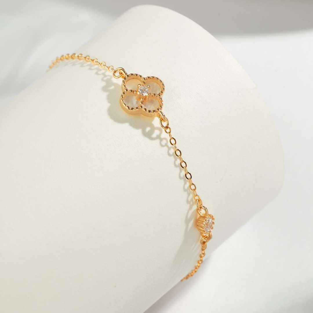 [Clara Jewels]Delicate Four Leaf Clover Bracelet