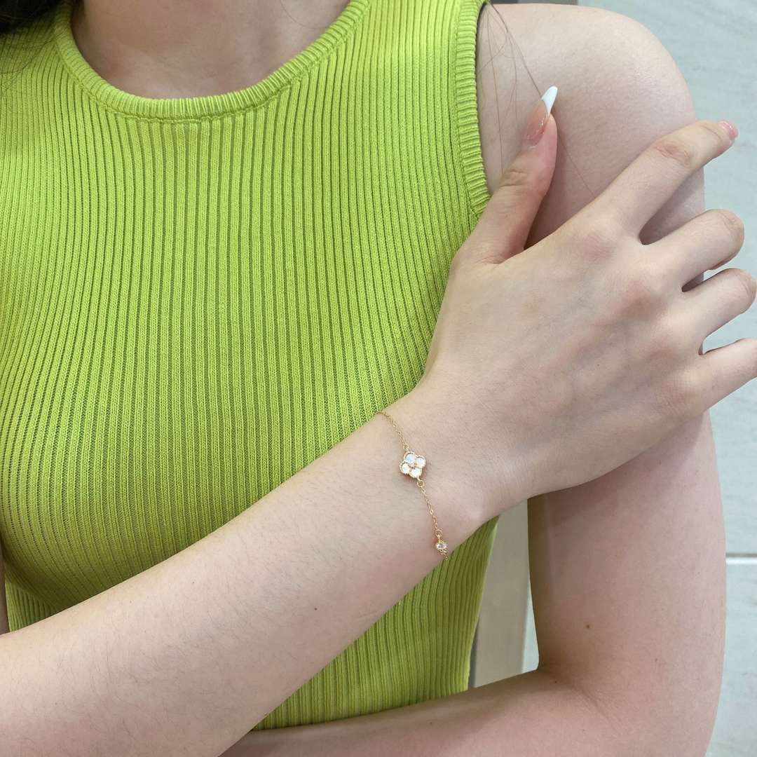 [Clara Jewels]Delicate Four Leaf Clover Bracelet