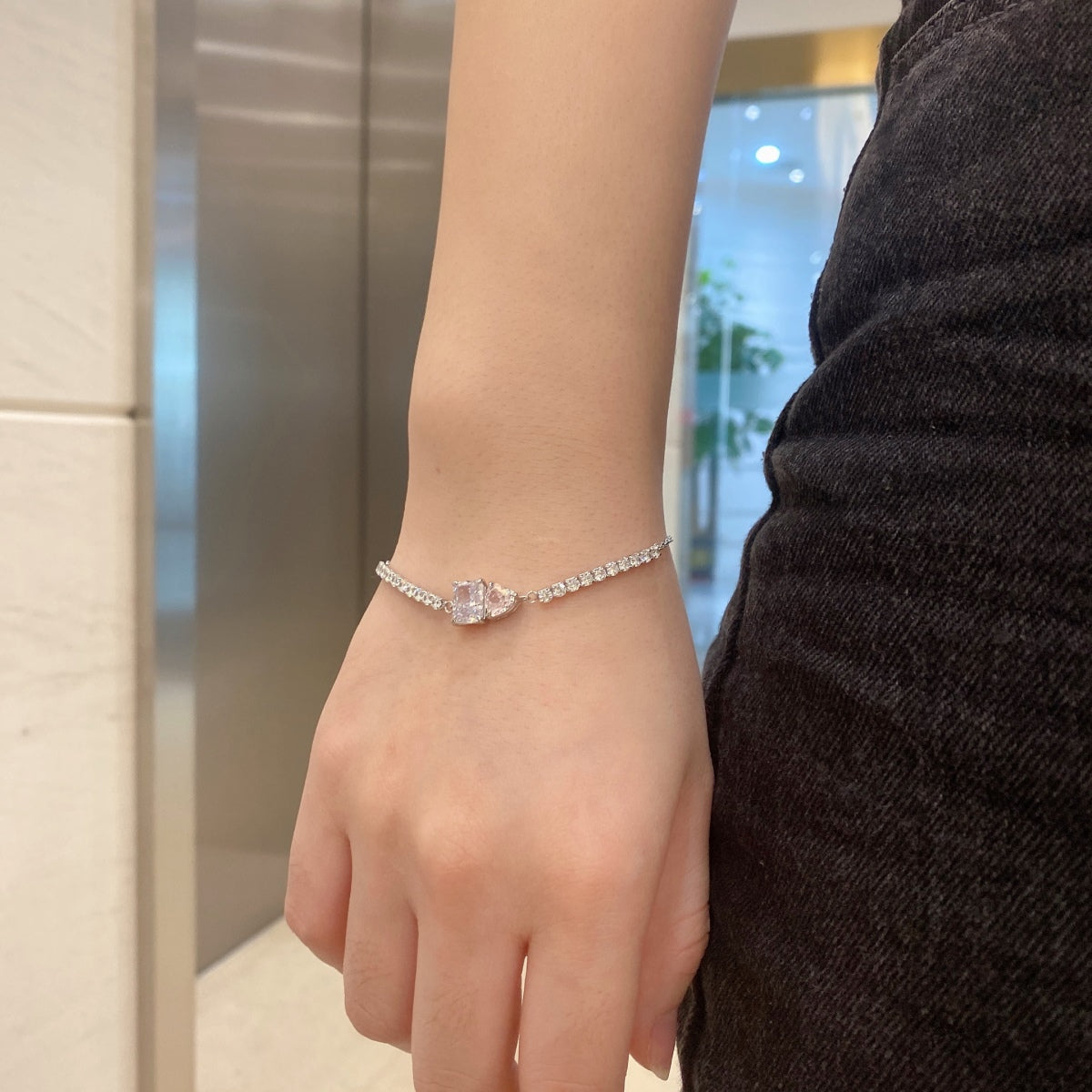[Clara Jewels]Dazzling Unique Multi Shape Lover Bracelet