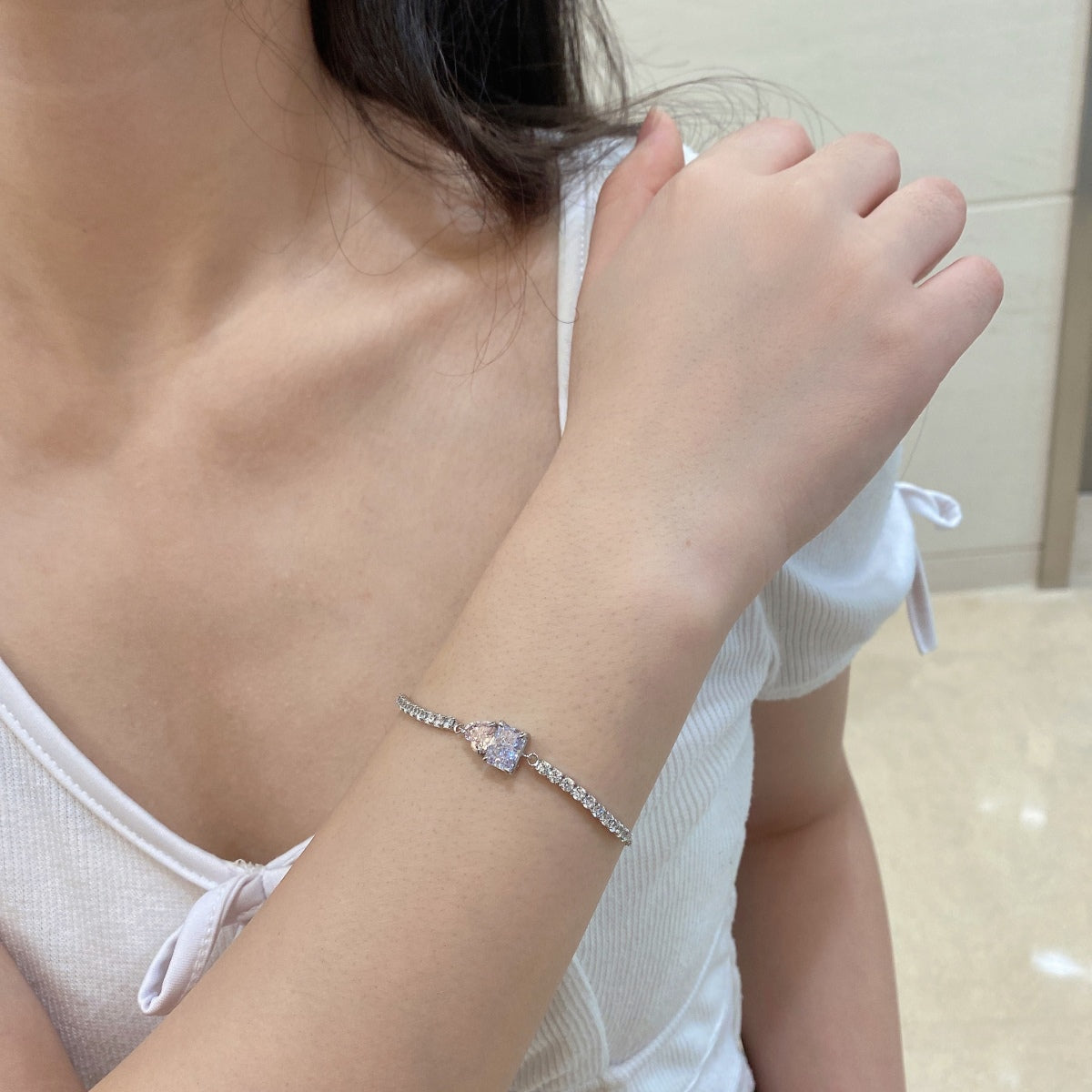 [Clara Jewels]Dazzling Unique Multi Shape Lover Bracelet