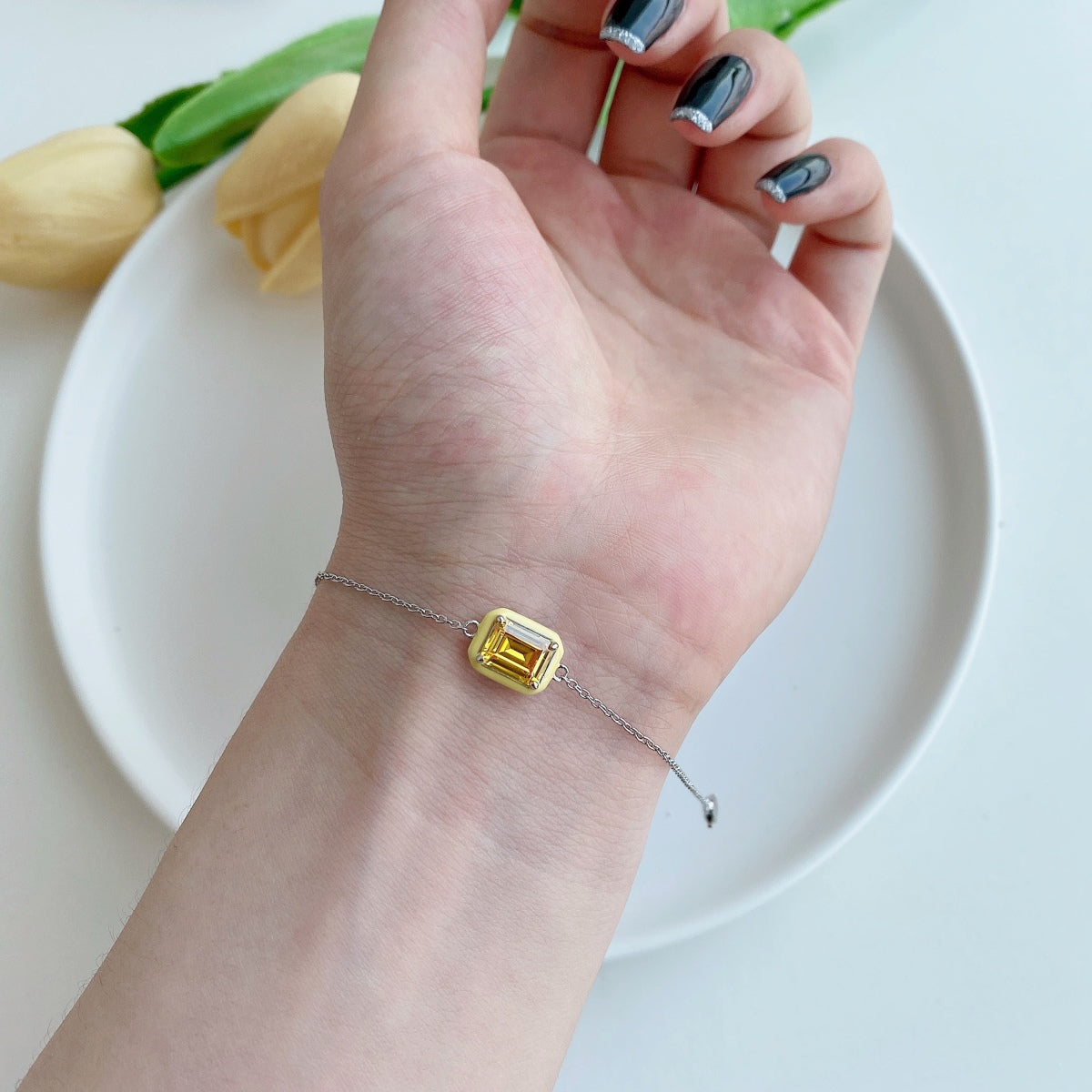 [Clara Jewels]2.0 Carat Sparkling Colorful Emerald Cut Daily Bracelet