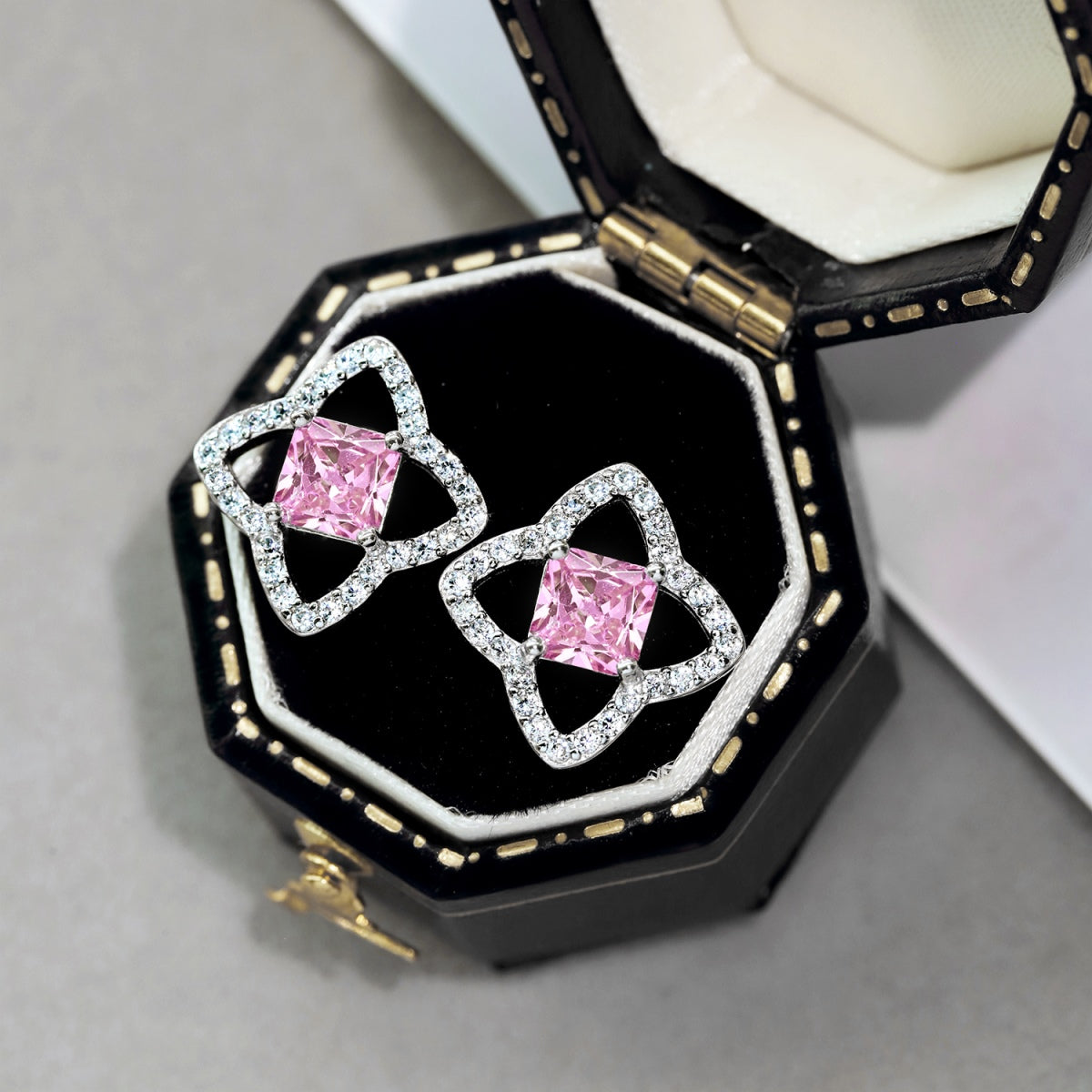 [Clara Jewels]Elegant Star Shape Princess Cut Daily Earrings