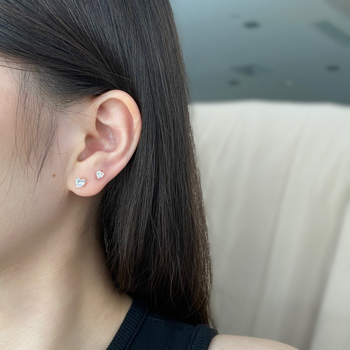 [Clara Jewels]Sparkling Heart Shaped Simple Earrings