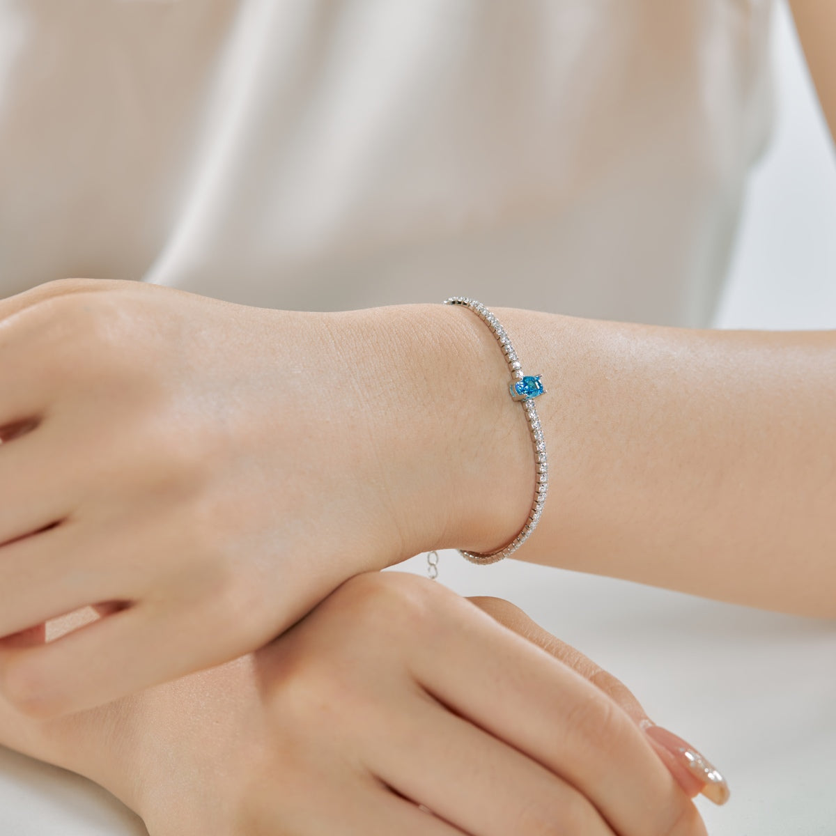 [Clara Jewels]0.75 Carat Exquisite Oval Cut Daily Bracelet