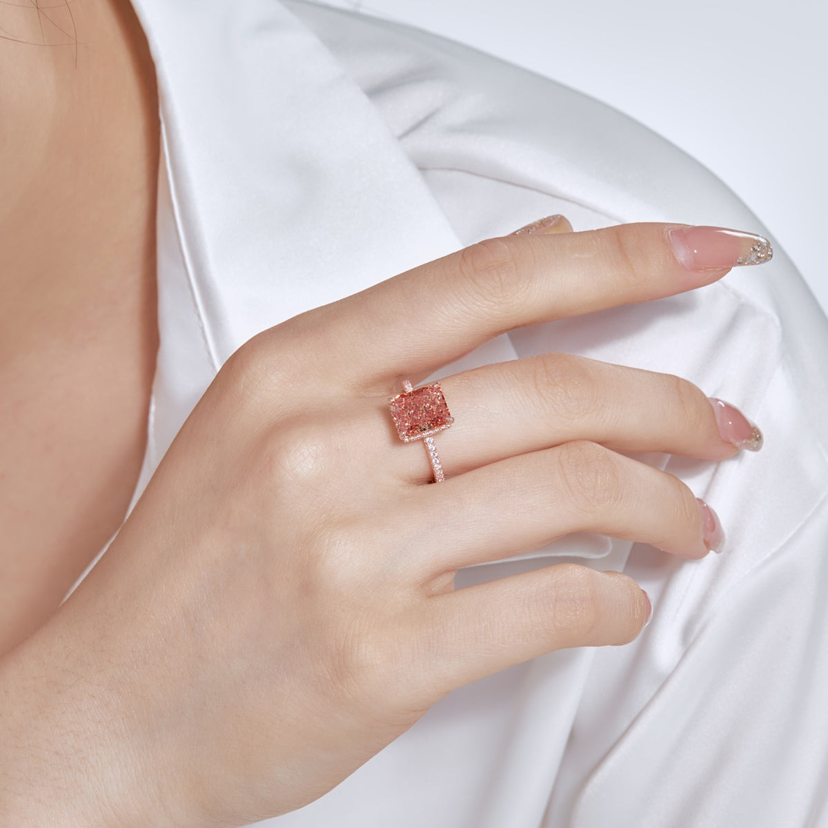 [Clara Jewels]4.0 Carat Luxurious Engagement Ring