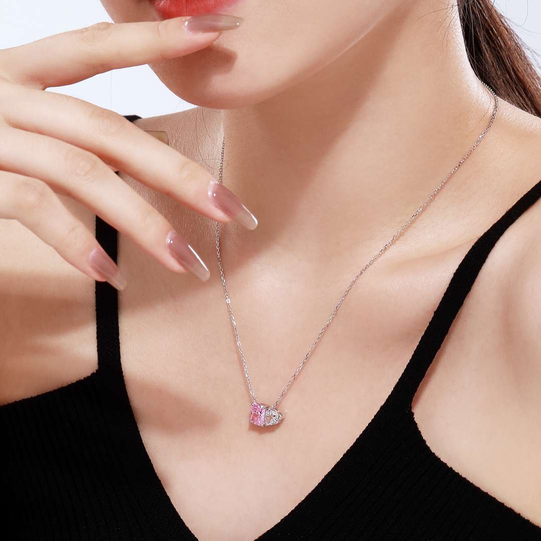 [Clara Jewels]Dazzling Square & Heart Shape Necklace