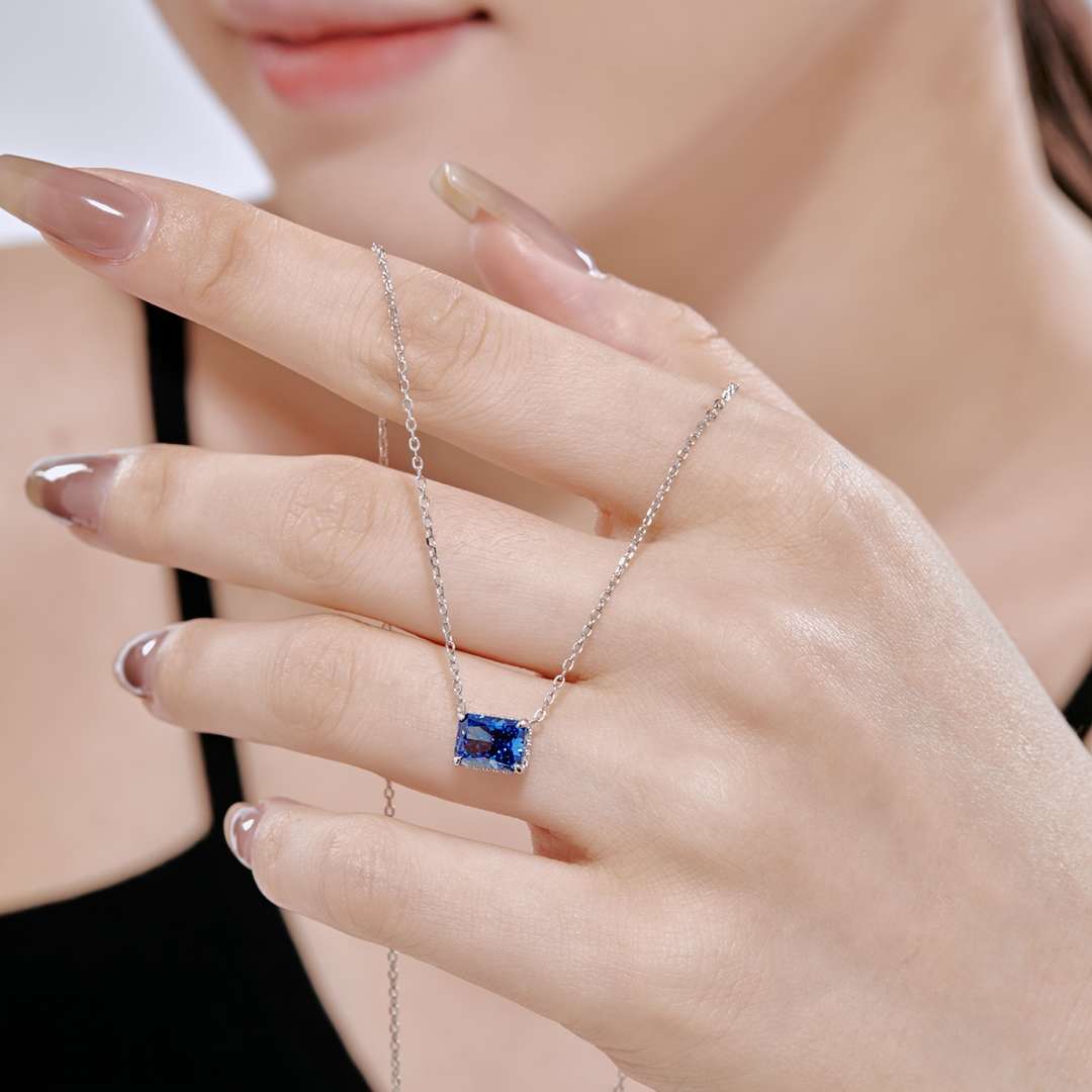 [Clara Jewels]Luxurious Square Shape Colorful Necalack