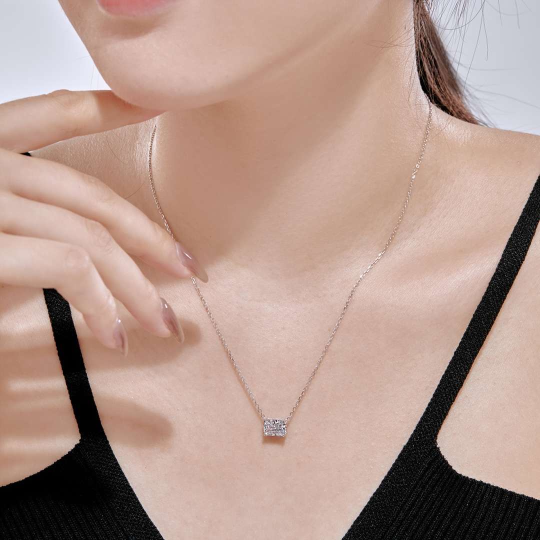[Clara Jewels]Luxurious Square Shape Colorful Necalack