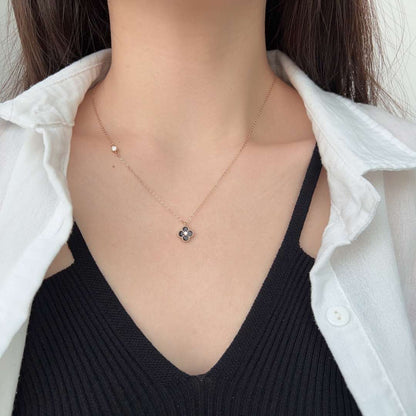 [Clara Jewels]Delicate Flower Shape Necklace