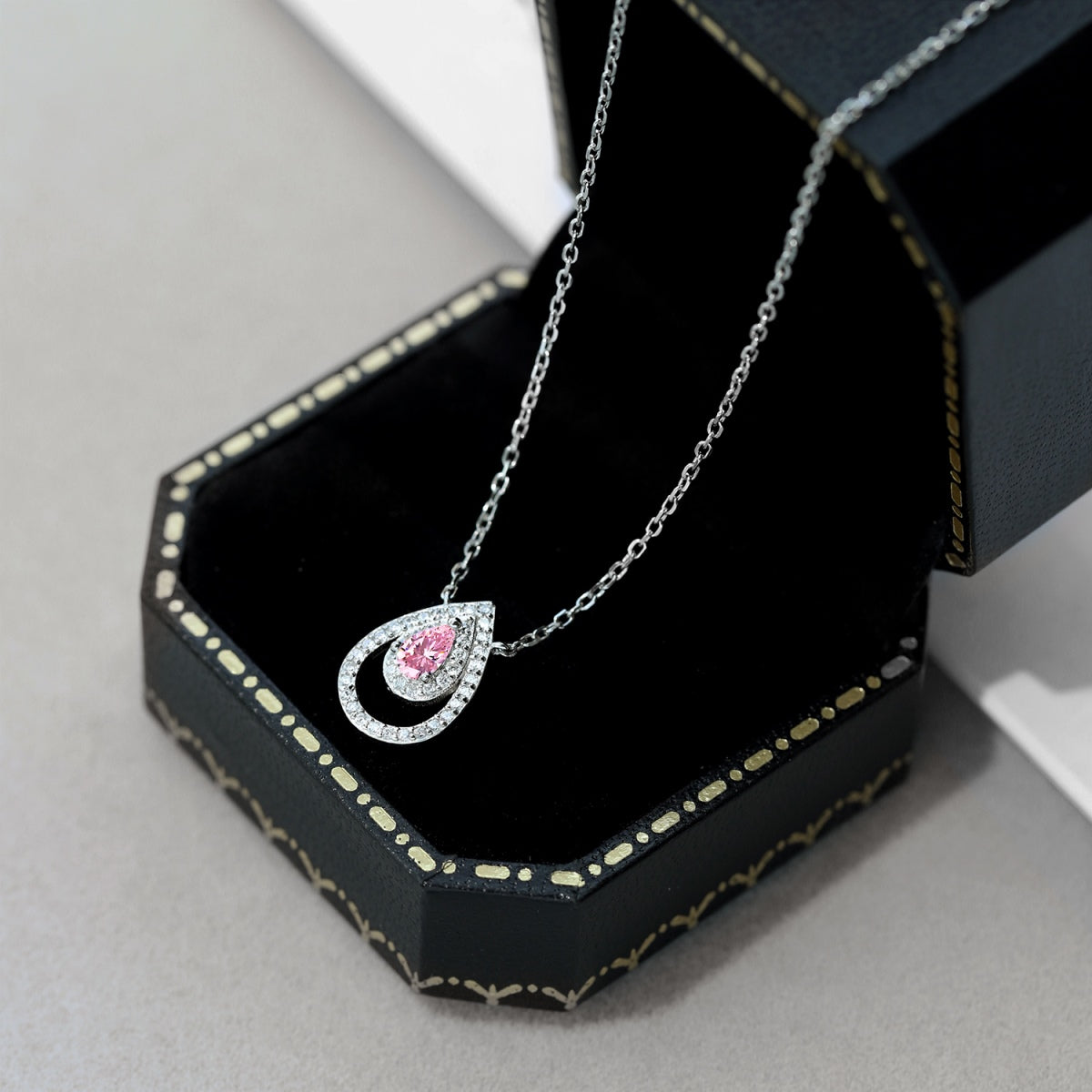 [Clara Jewels]Sparkling Pear Cut Necklace