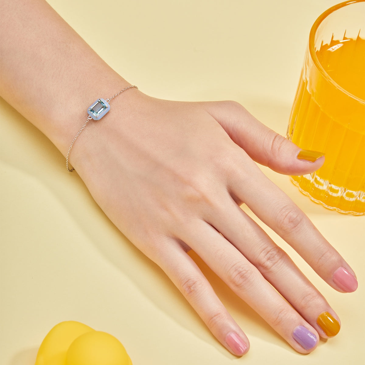 [Clara Jewels]2.0 Carat Sparkling Colorful Emerald Cut Daily Bracelet