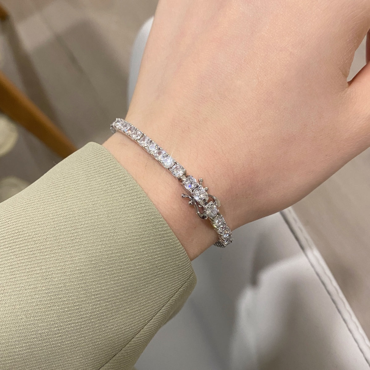 [Clara Jewels]Luxurious Ornate Round Cut Tennis Bracelet