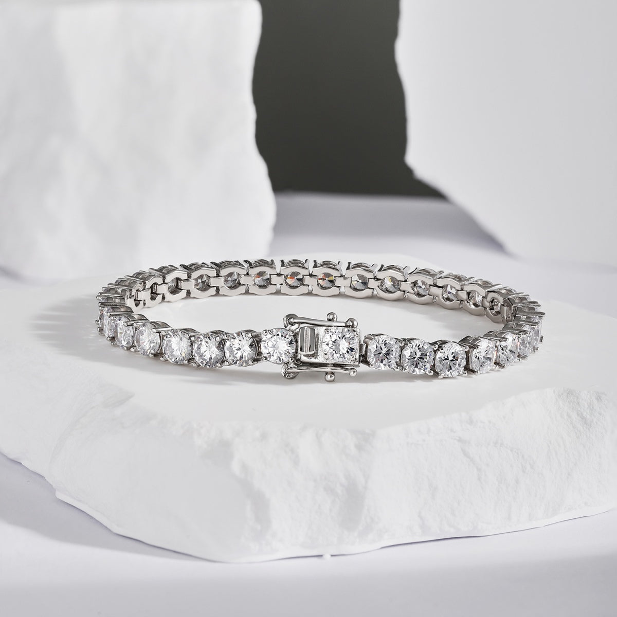 [Clara Jewels]Ornate Sparkling Round Cut Wedding Bracelet