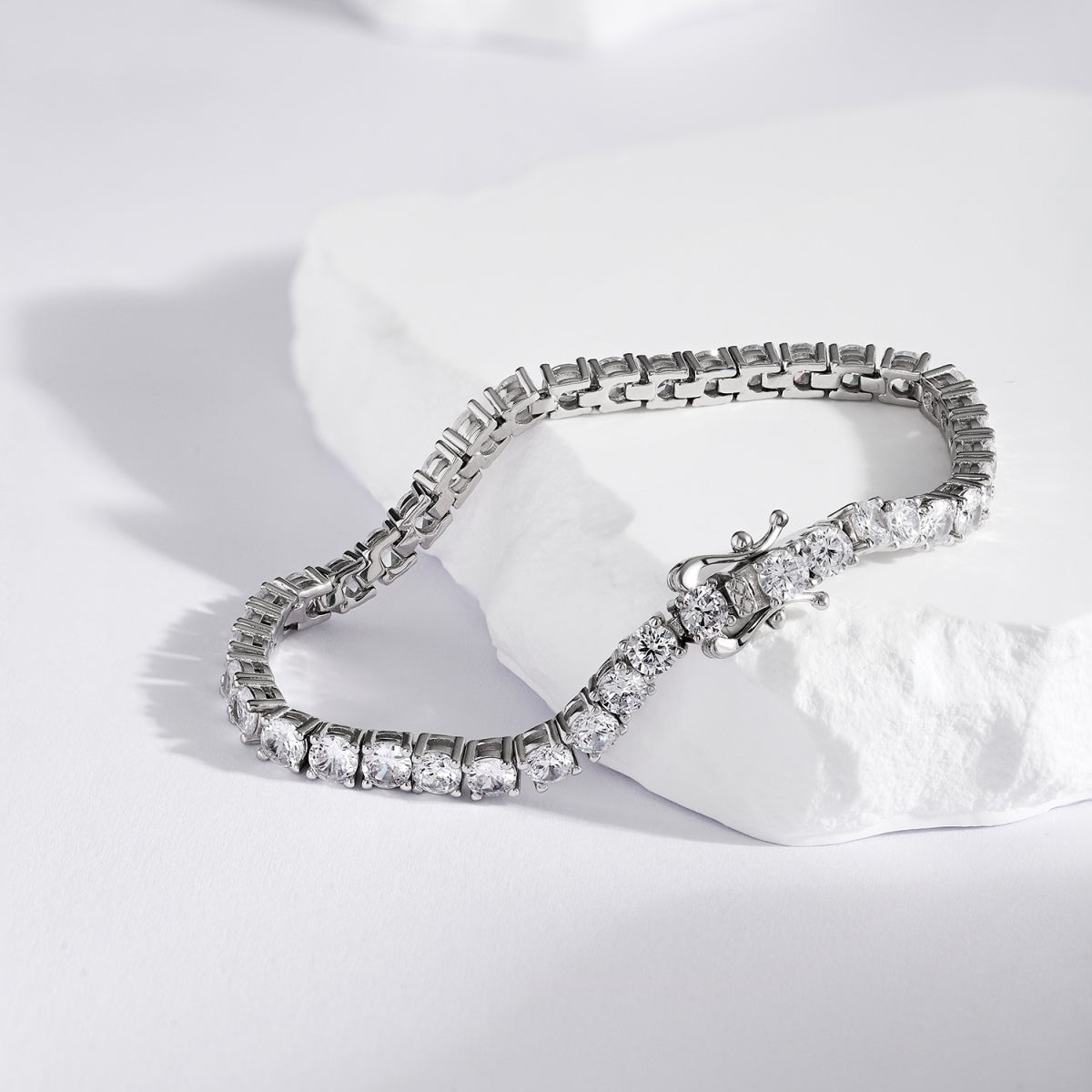 [Clara Jewels]Luxurious Ornate Round Cut Tennis Bracelet