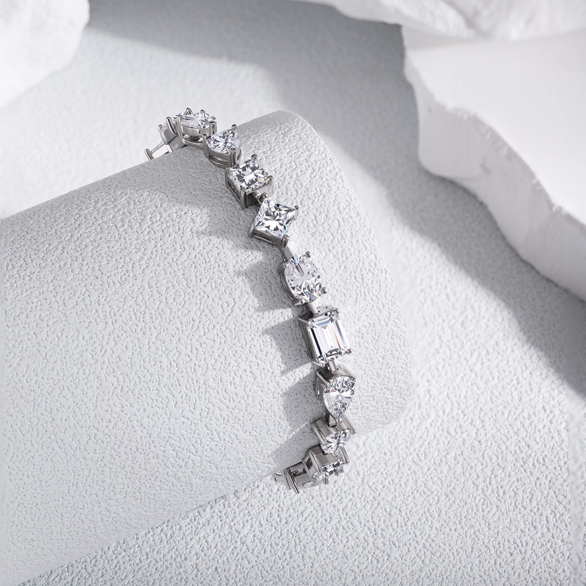 [Clara Jewels]Unique Exquisite Multi Cut Daily Bracelet