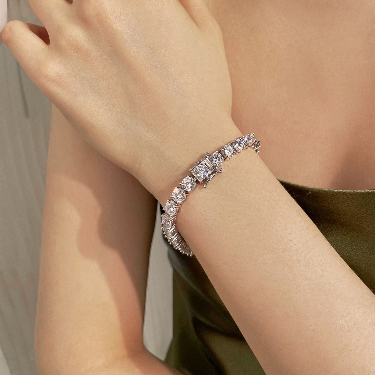 [Clara Jewels]0.75 Carat Dazzling Round Cut Wedding Bracelet