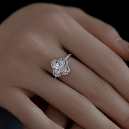 [Clara Jewels]Luxurious Eternity Flower Shape Banquet Ring