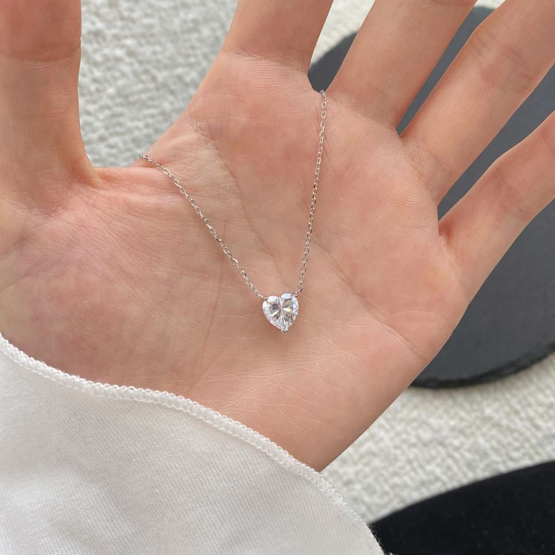 [Clara Jewels]Heart Shape Main Stone Pendant Collarbone Necklace