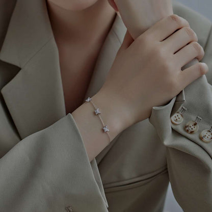 [Clara Jewels]Radiant Butterfly Shape Necklace