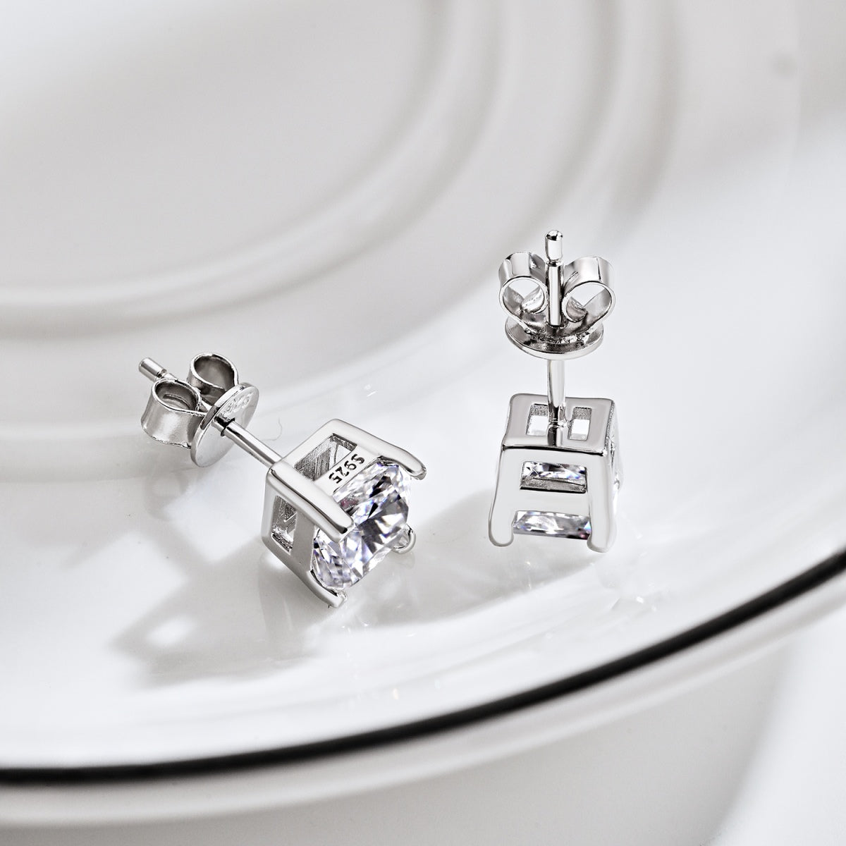 [Clara Jewels]1.0 Carat Radiant Princess Cut Wedding Earrings