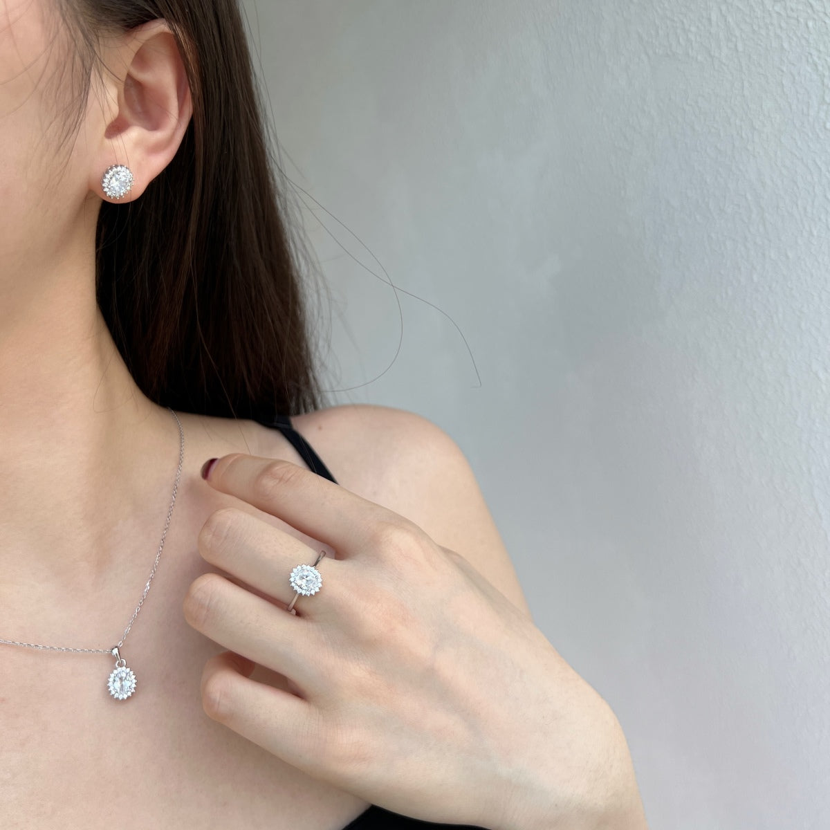 [Clara Jewels]Delicate Radiant Oval Cut Daily Earrings